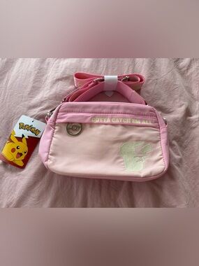 Bioworld Pokemon Pikachu Crossbody Bag